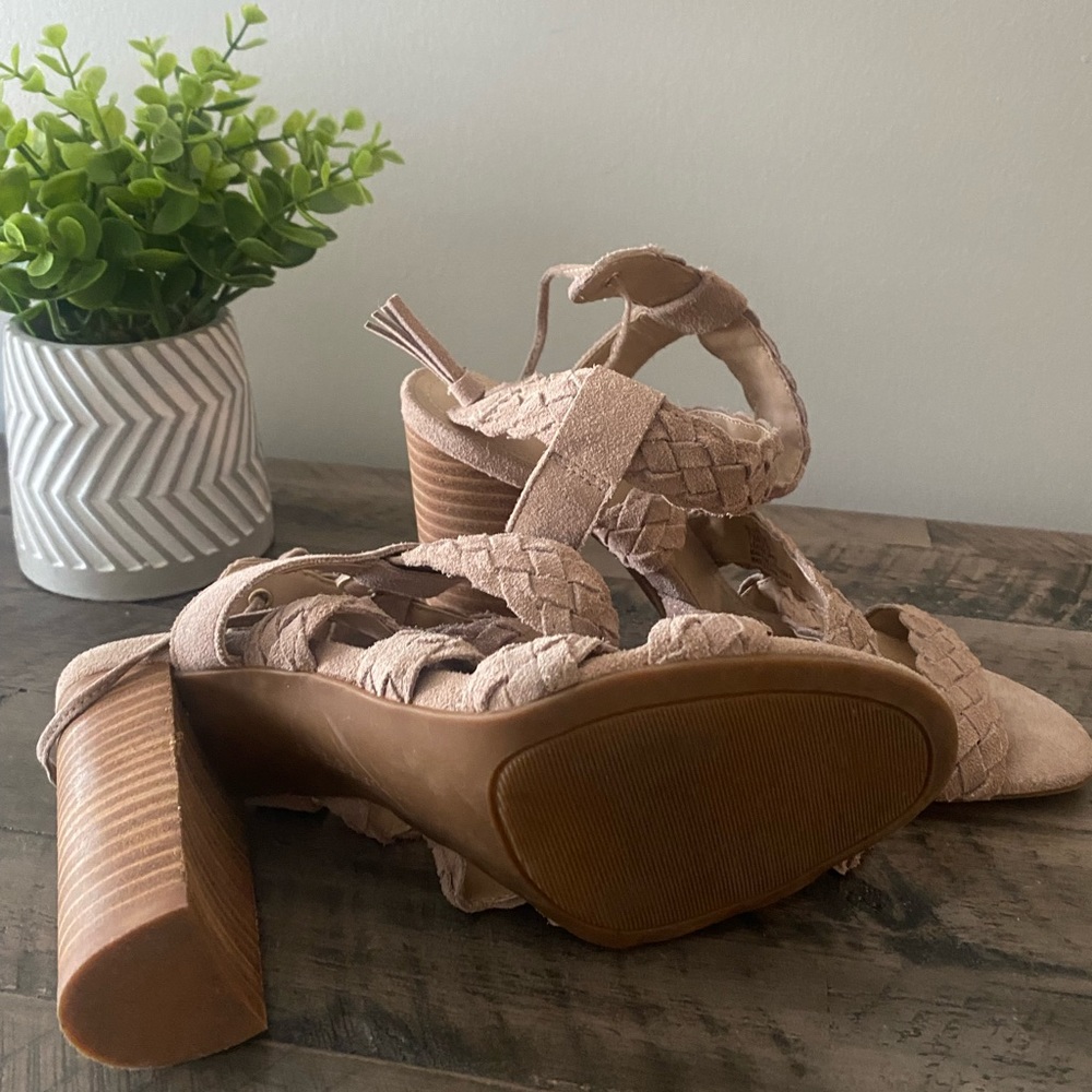 BCBG LEDINA block heel sandals real leather 7.5 - Picture 2 of 5